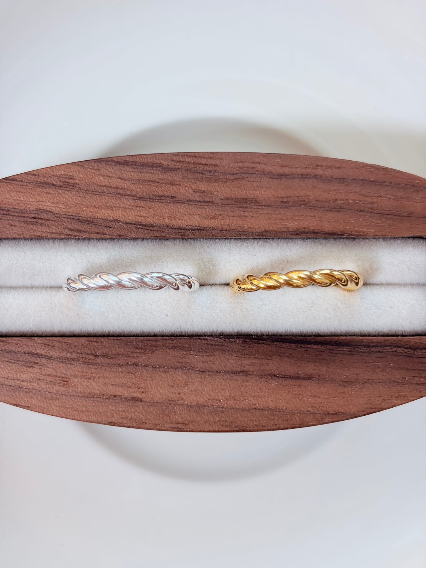 扭轉光戒指Twist Shine Ring