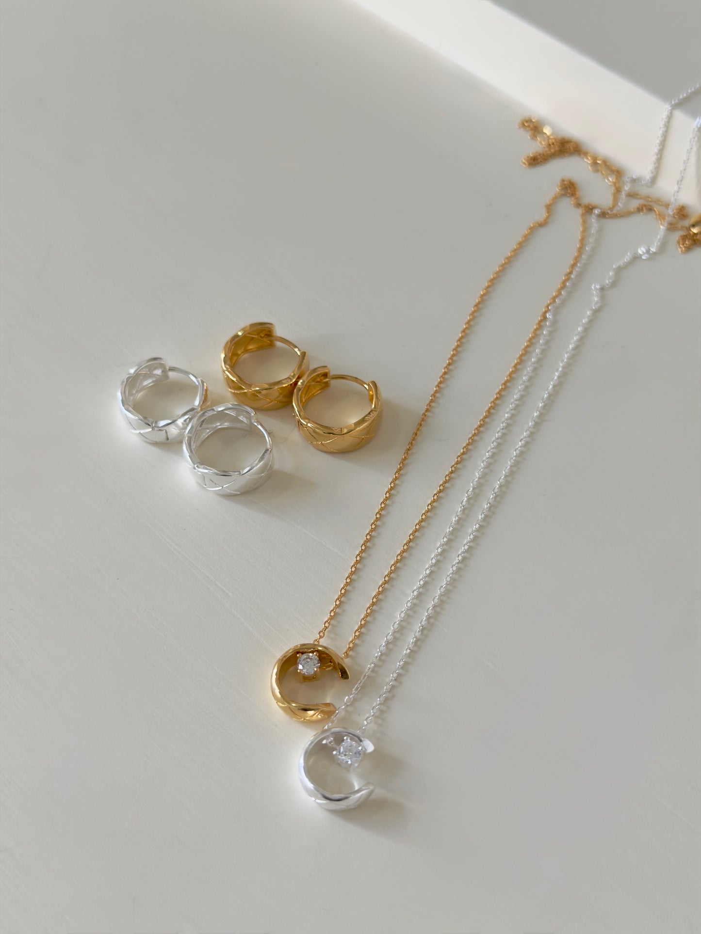 經典推薦💝重磅菱格紋耳環