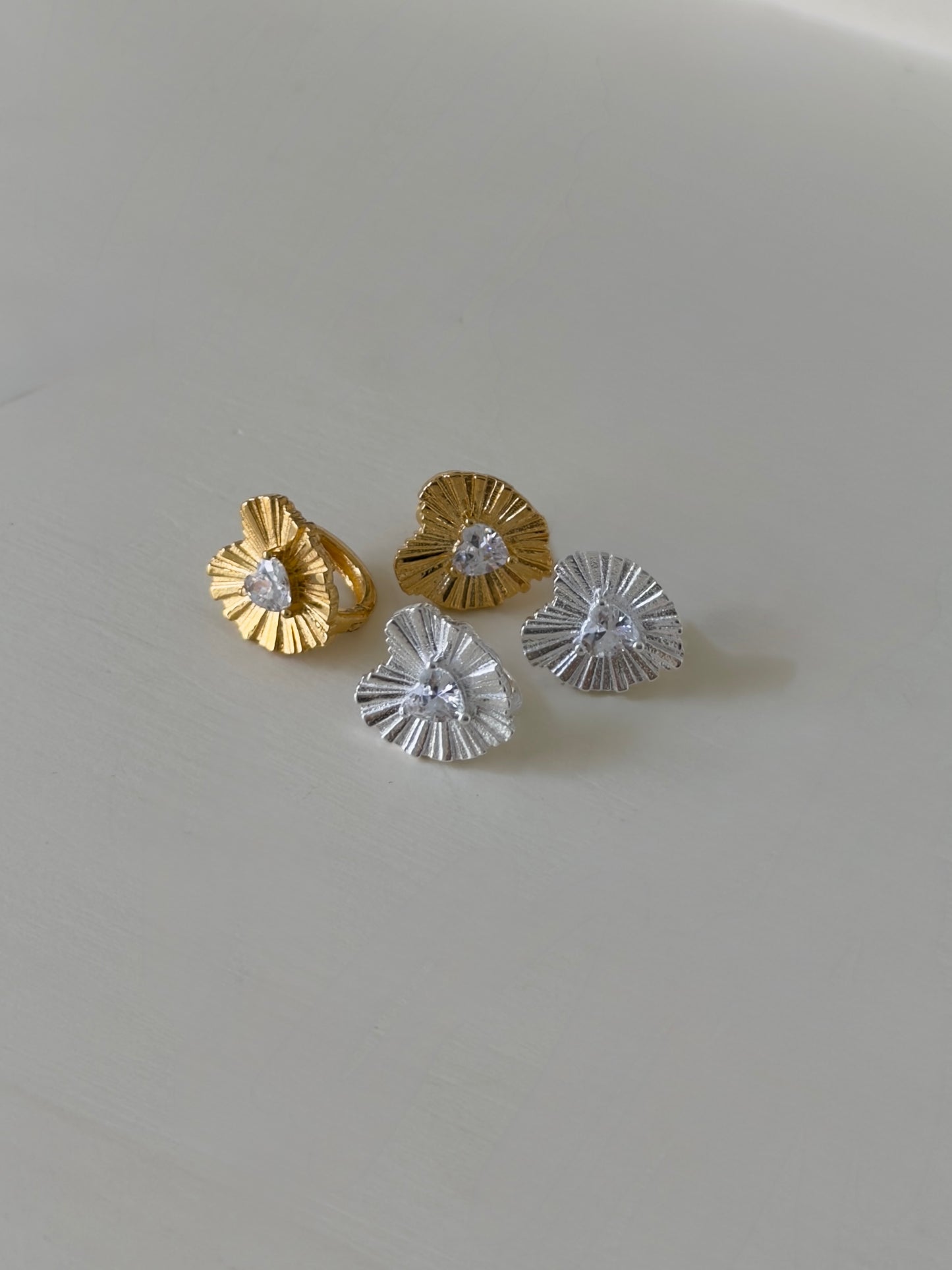 Blooming Light法式復古光綻耳環