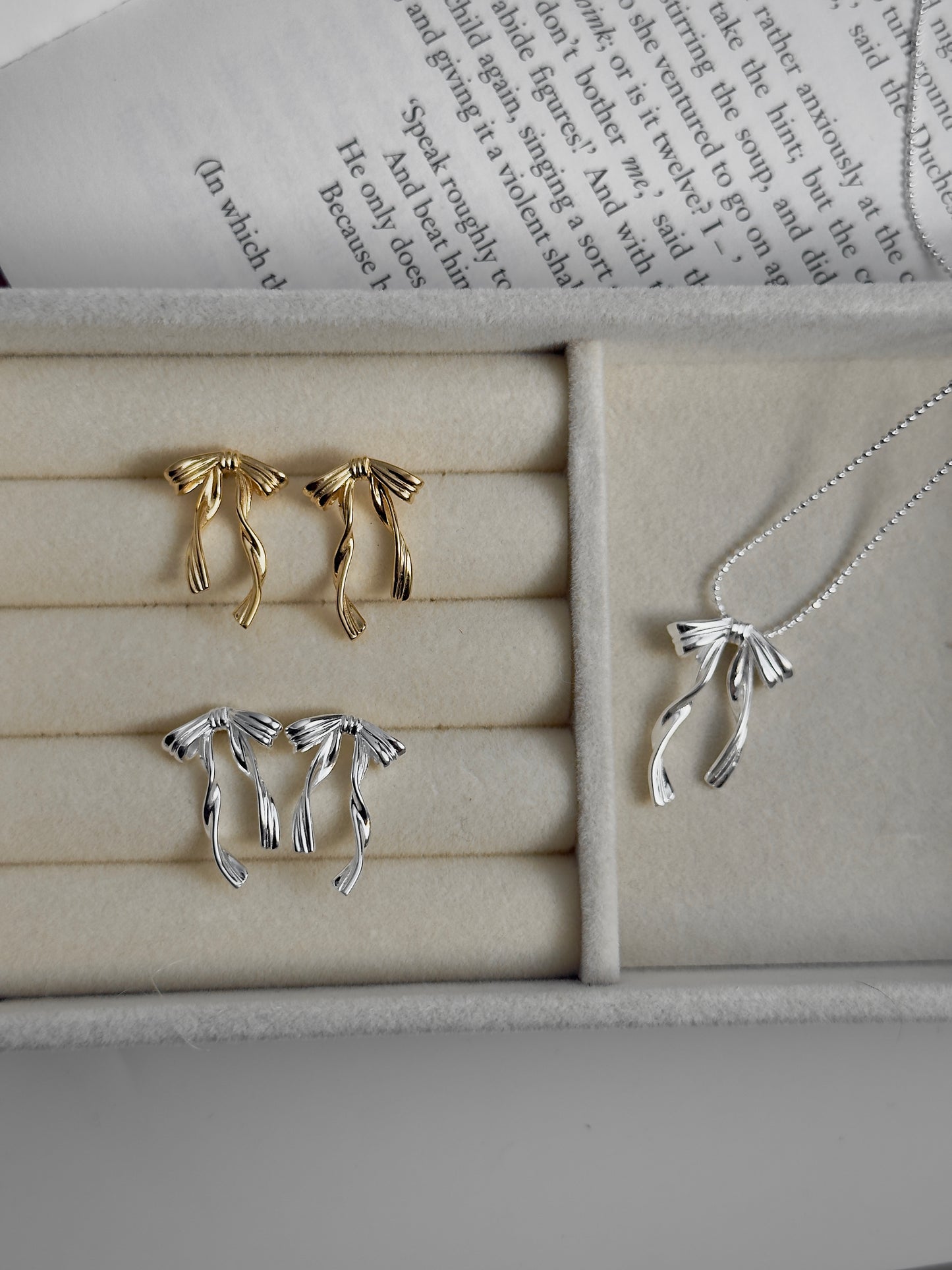 重磅推薦🎄💖浪漫緞帶蝴蝶結項鍊