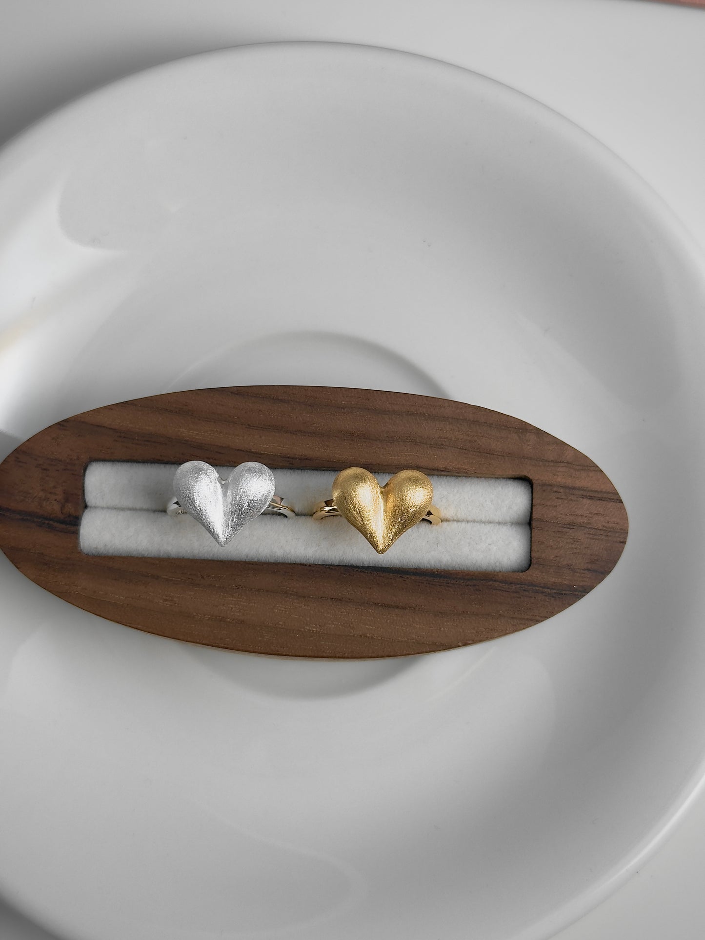 重磅推薦💖份量感霧面愛心戒指