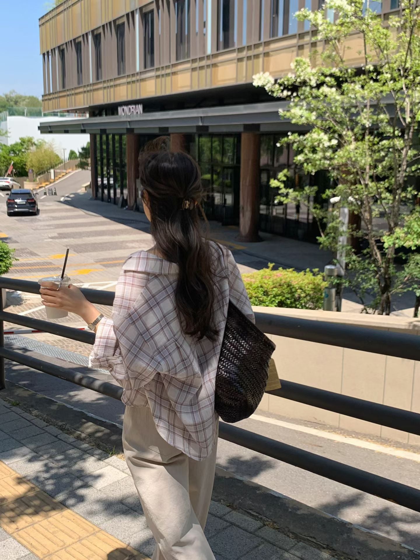 J07法式微風奶油系牛仔寬褲
