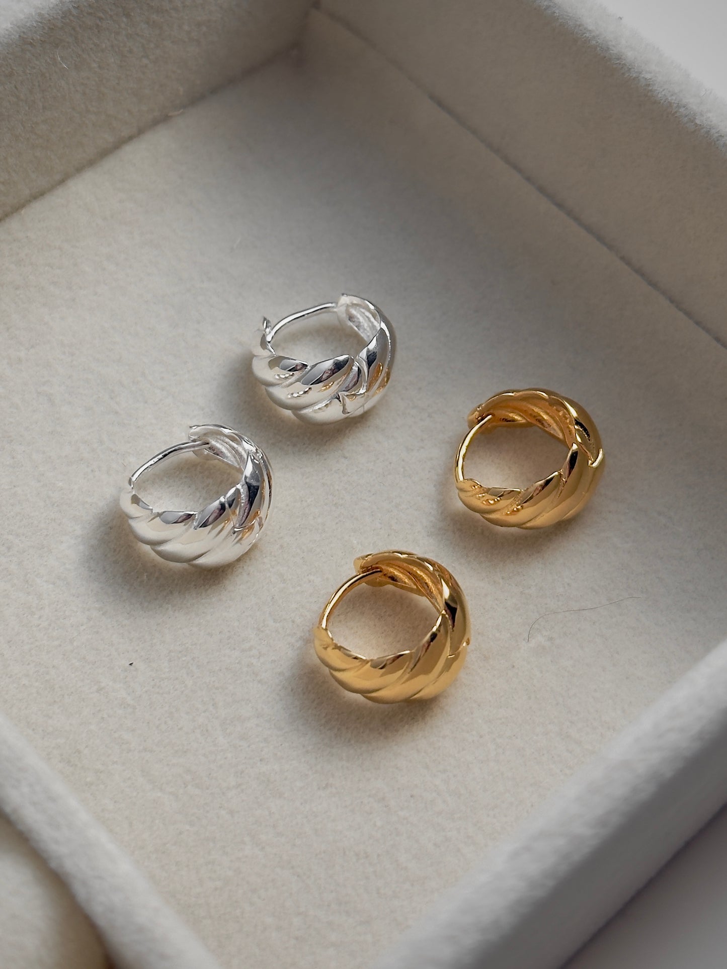 推薦款🎄💖份量感麻花胖胖耳扣