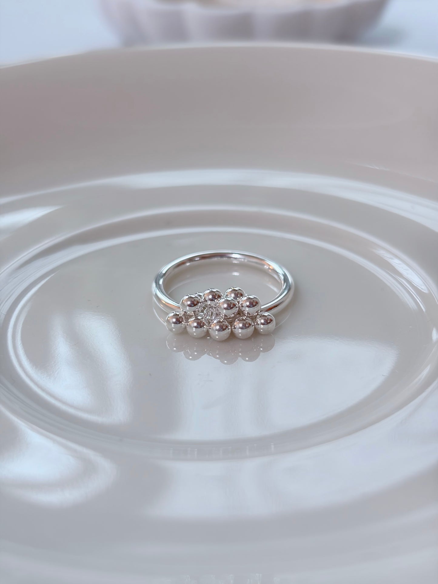 柔光葡萄串珠戒指