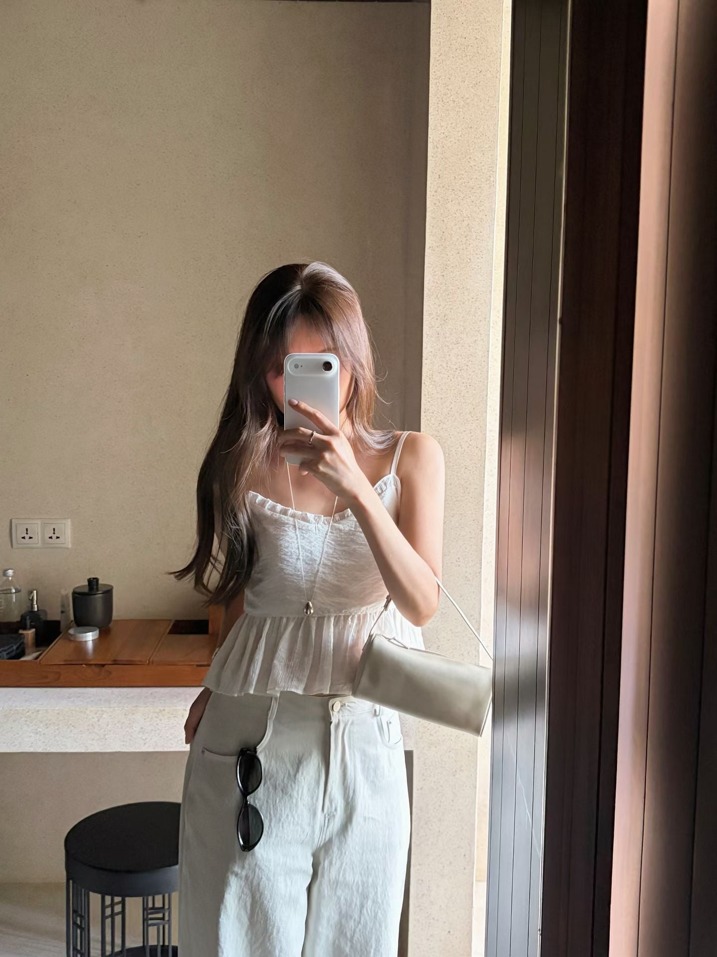 J07法式微風奶油系牛仔寬褲