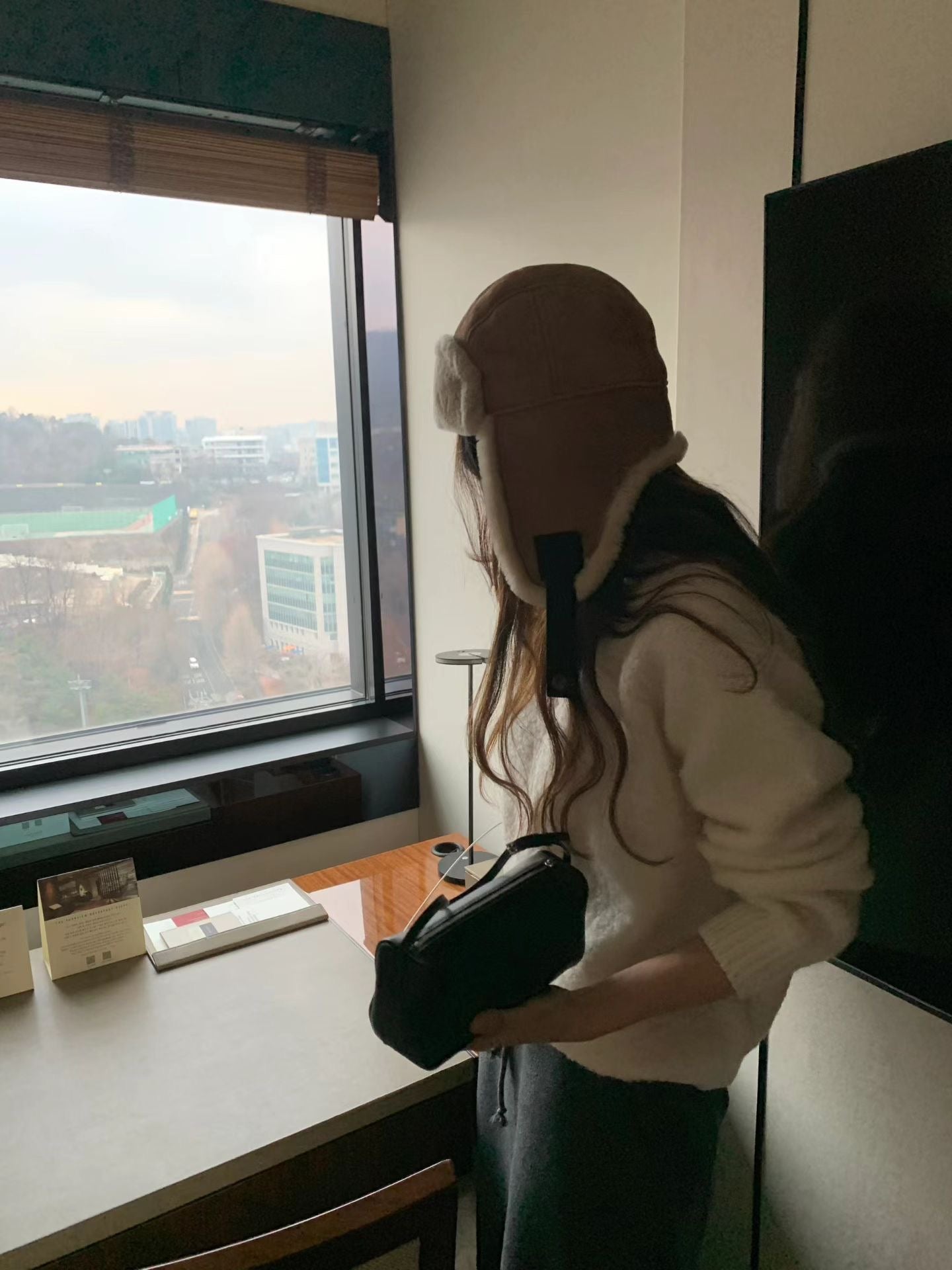 療癒色系🩵寶寶藍圈圈毛毛衣開衫