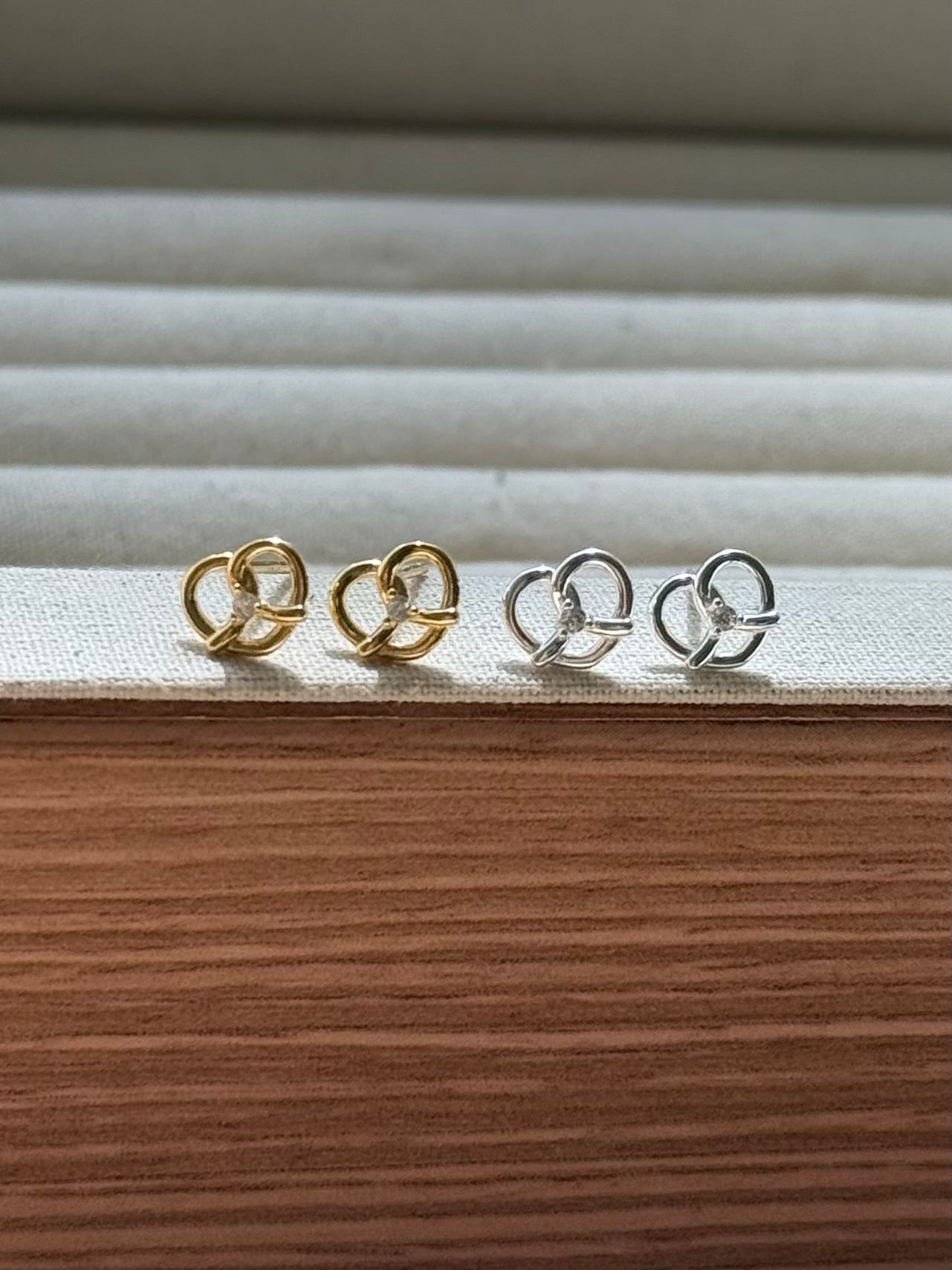 超可愛的餅乾耳環🥨