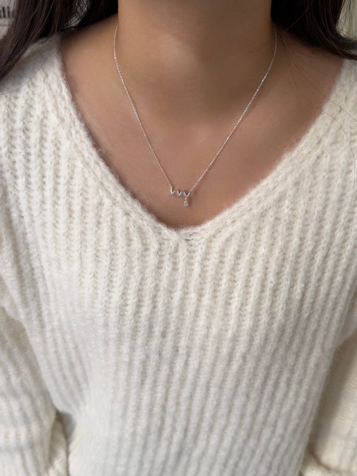 Gentle Ripple Necklace✨