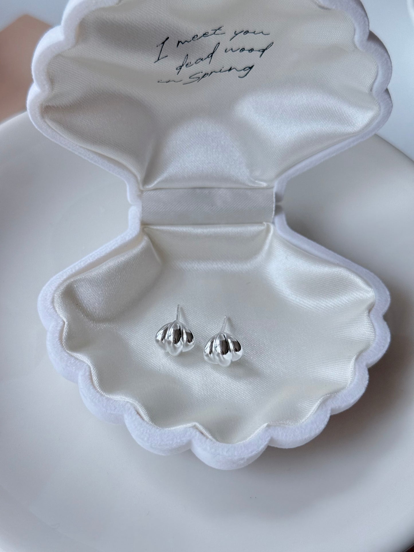 立體捲紋耳環Sculpture Twist Earrings