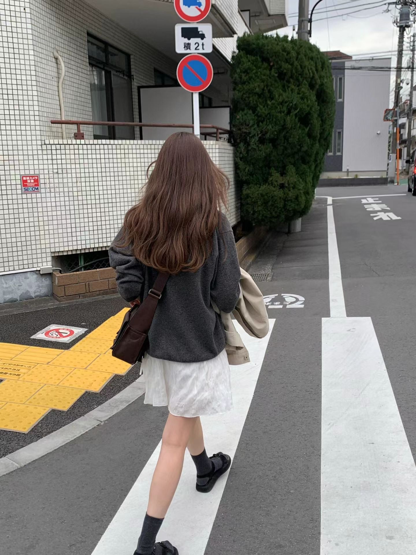 【現貨🍦】M45Ounce慵懶感v領針織上衣