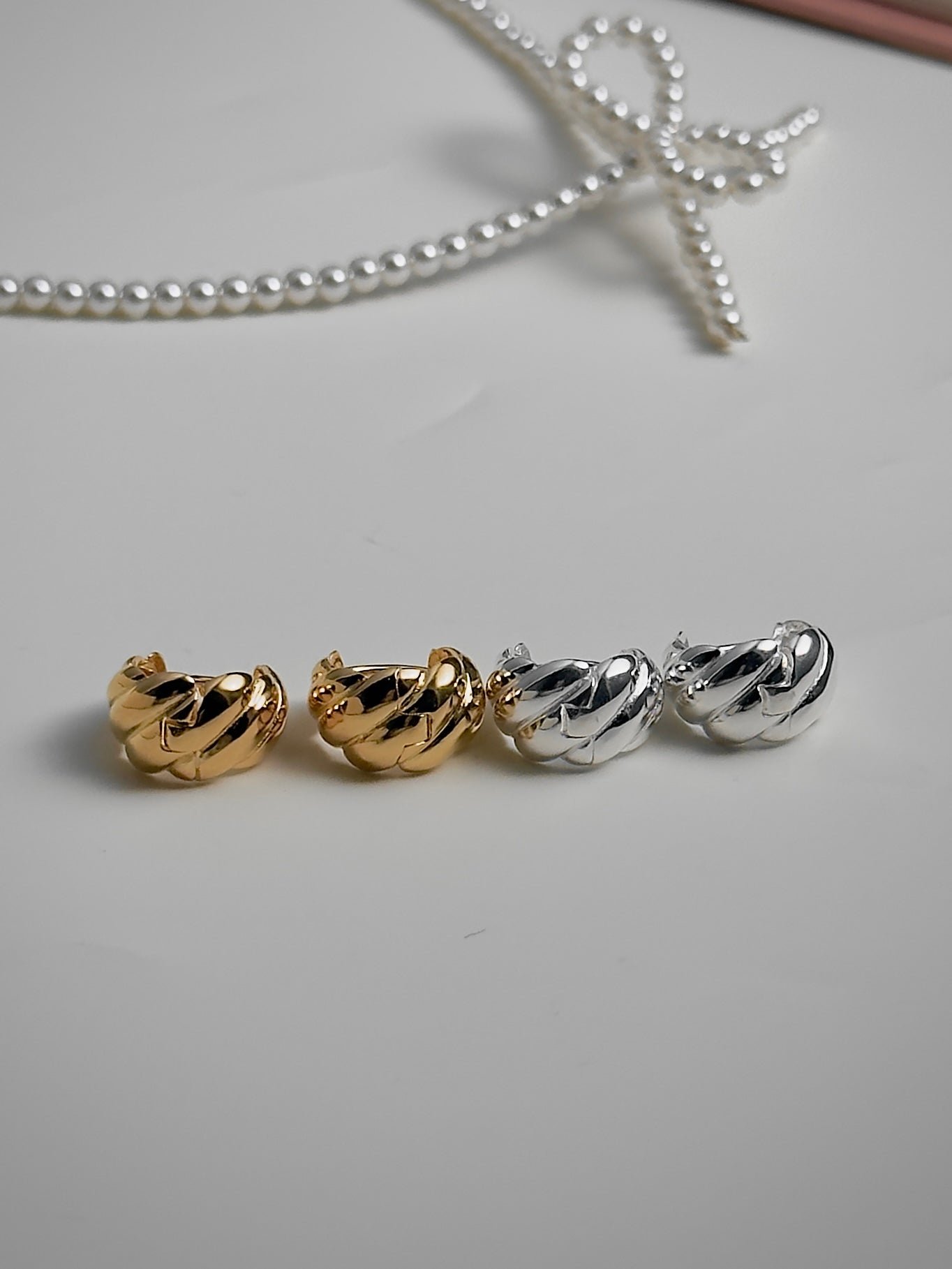 推薦款🎄💖份量感麻花胖胖耳扣