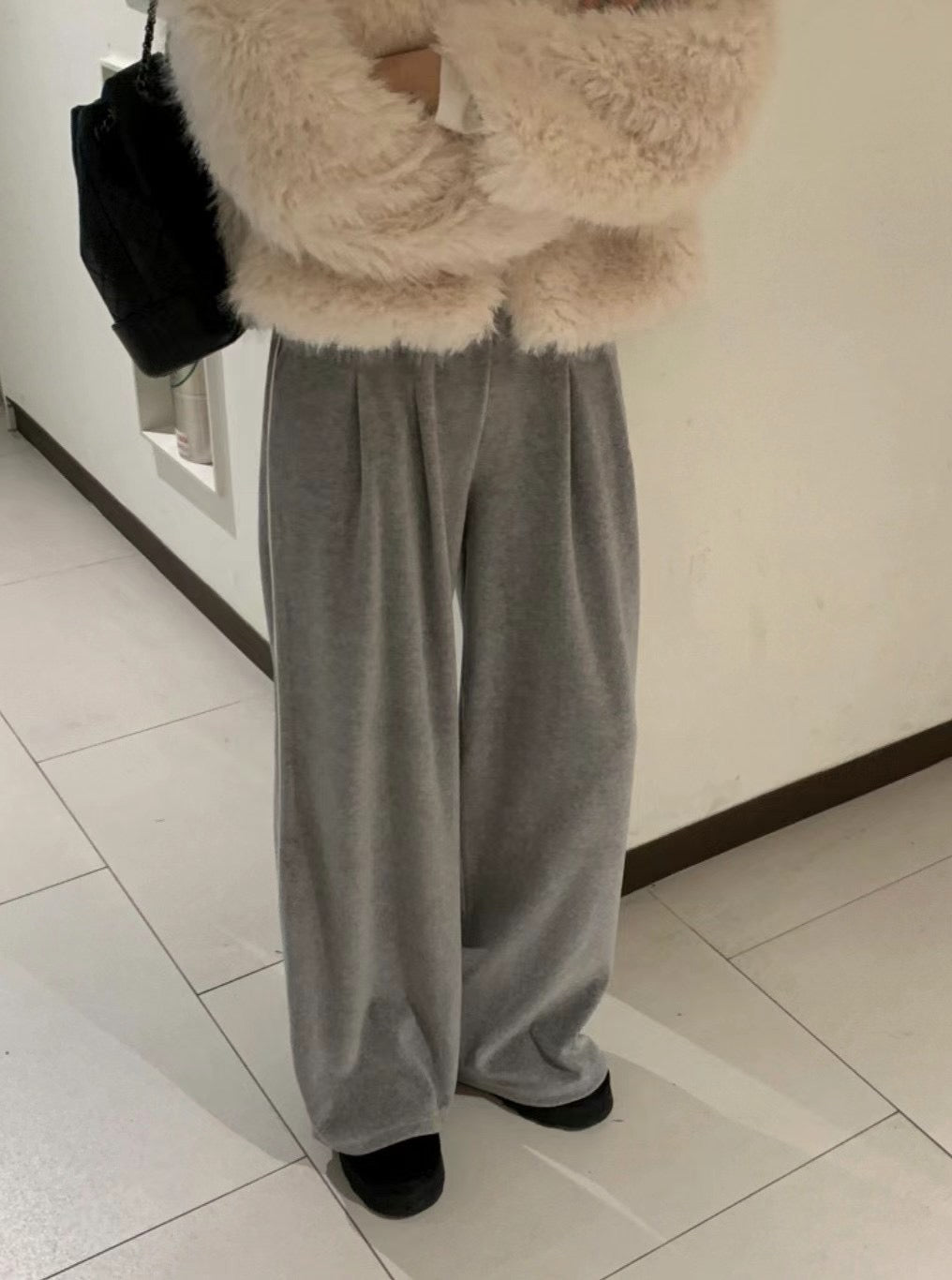 設計師款 柔光絲絨打摺落地寬褲