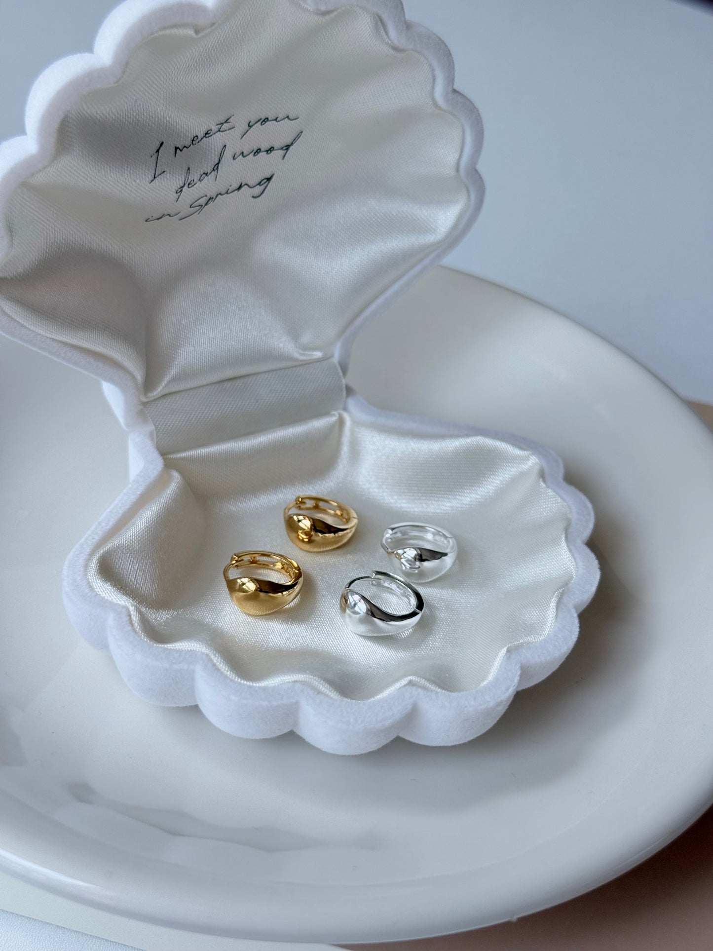 熱銷款🔥日常簡約耳扣💫 Hoop Earrings