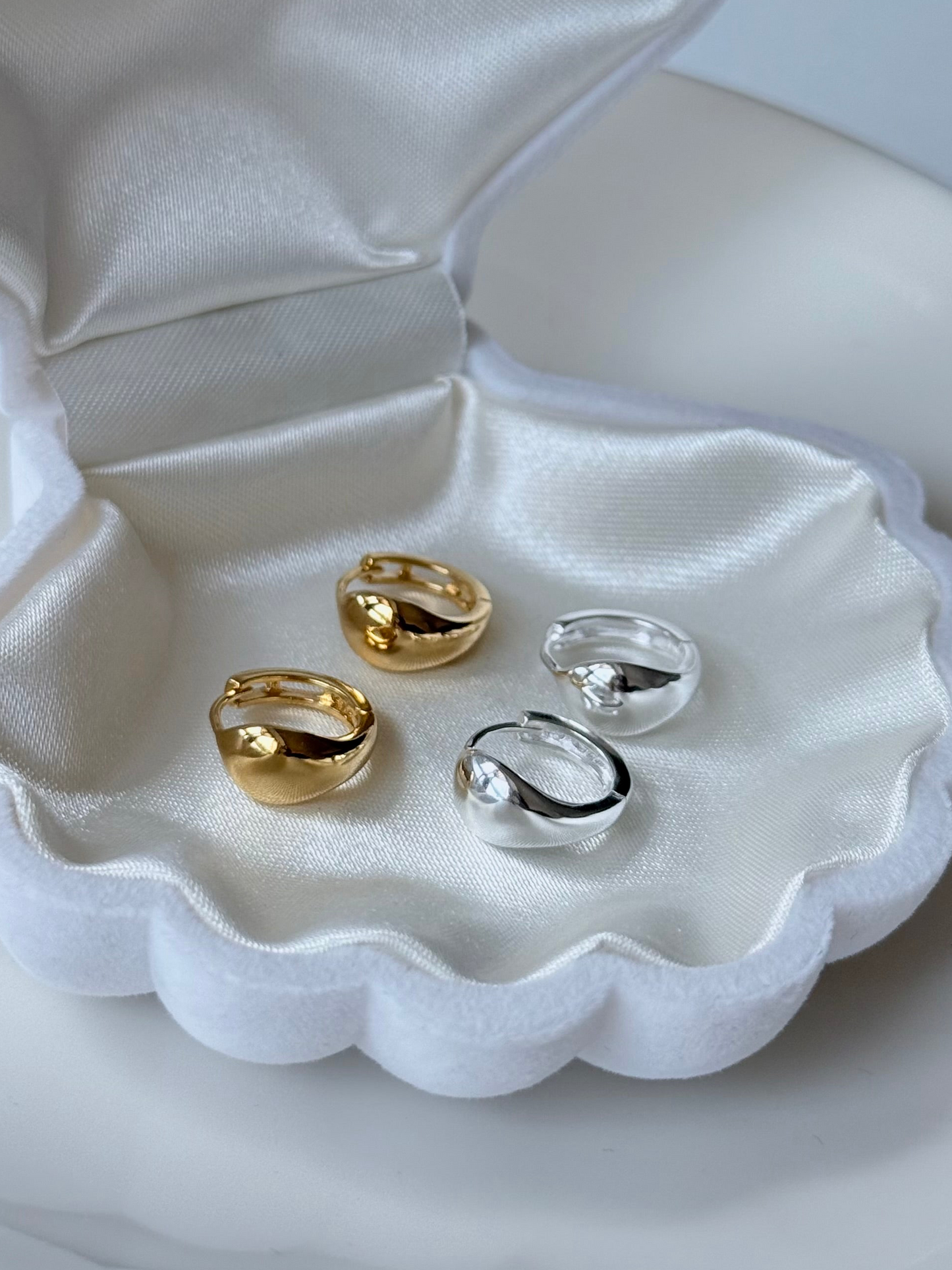 熱銷款🔥日常簡約耳扣💫 Hoop Earrings