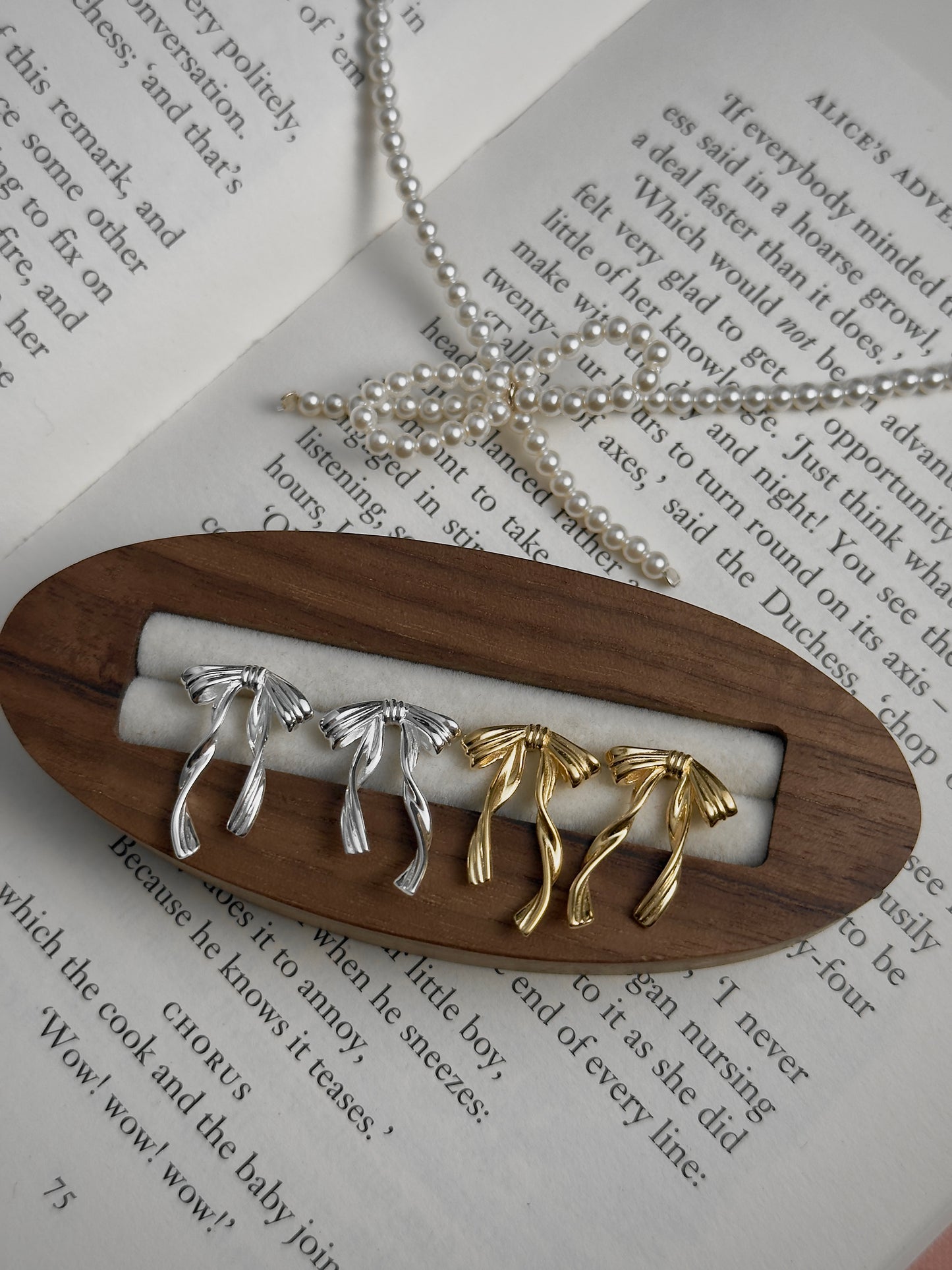 冬日浪漫蝴蝶結緞帶耳環