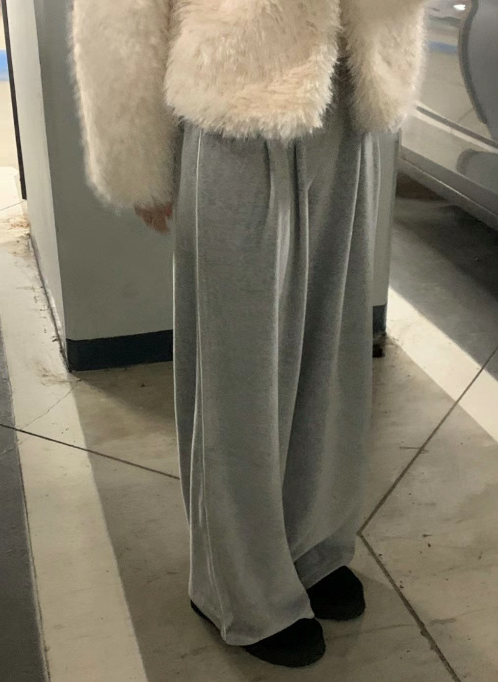 設計師款 柔光絲絨打摺落地寬褲