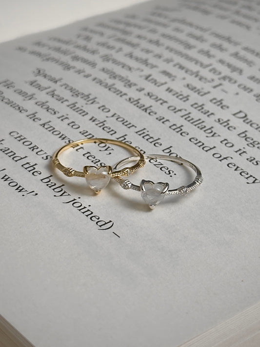 推薦百搭款💖復古愛心月光石戒指