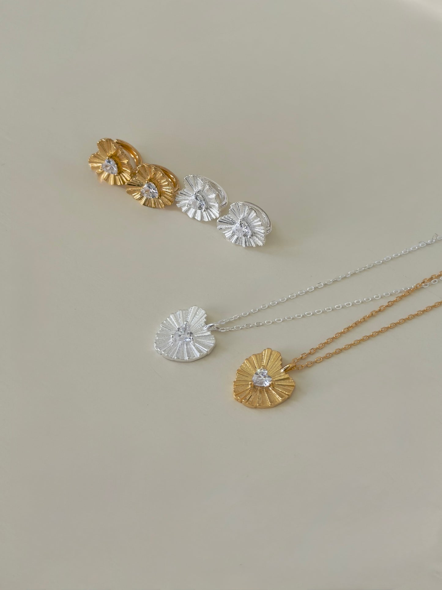 Blooming Light法式復古光綻耳環