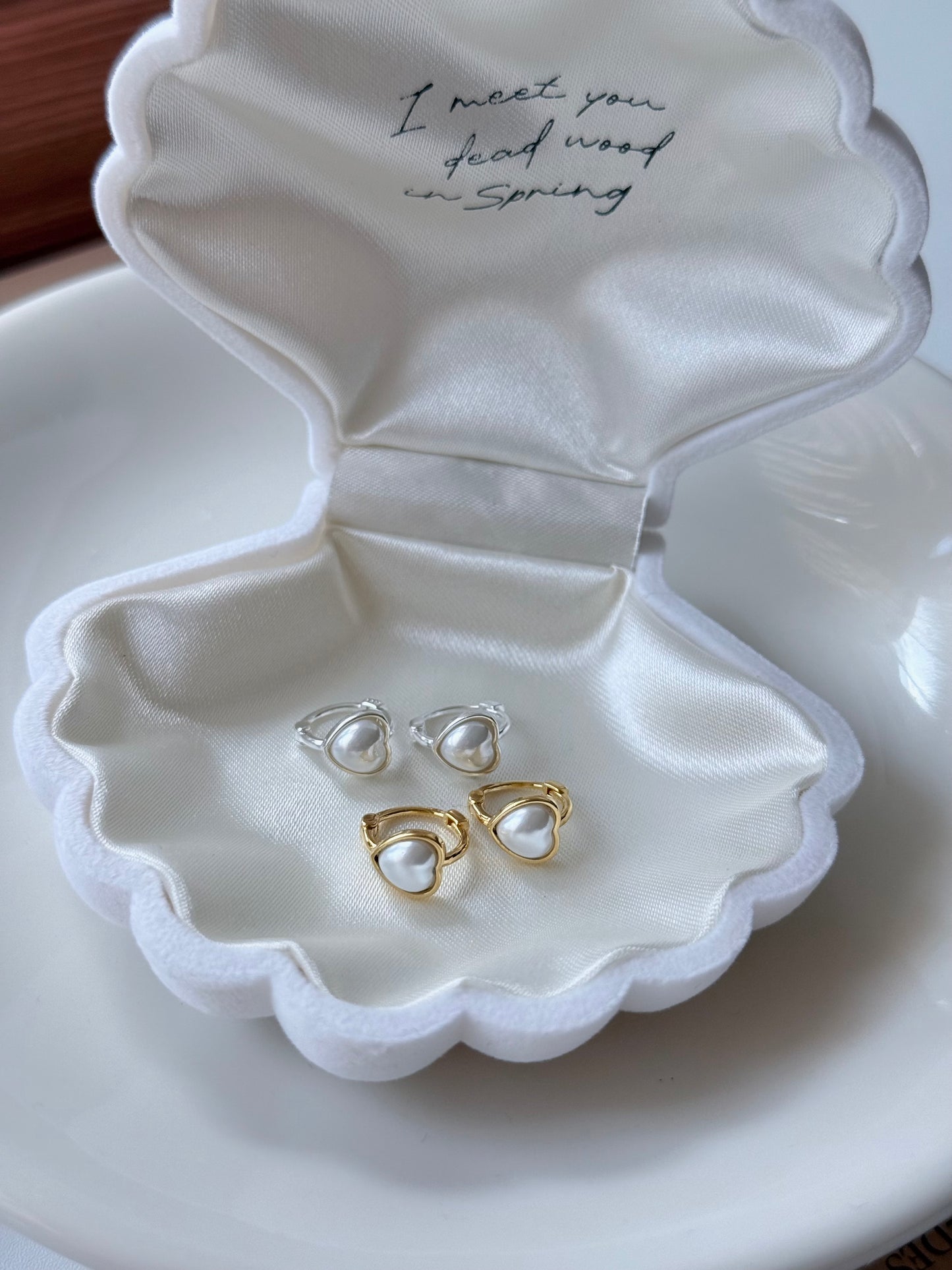 愛心珍珠耳扣💛Heart Pearl Earrings