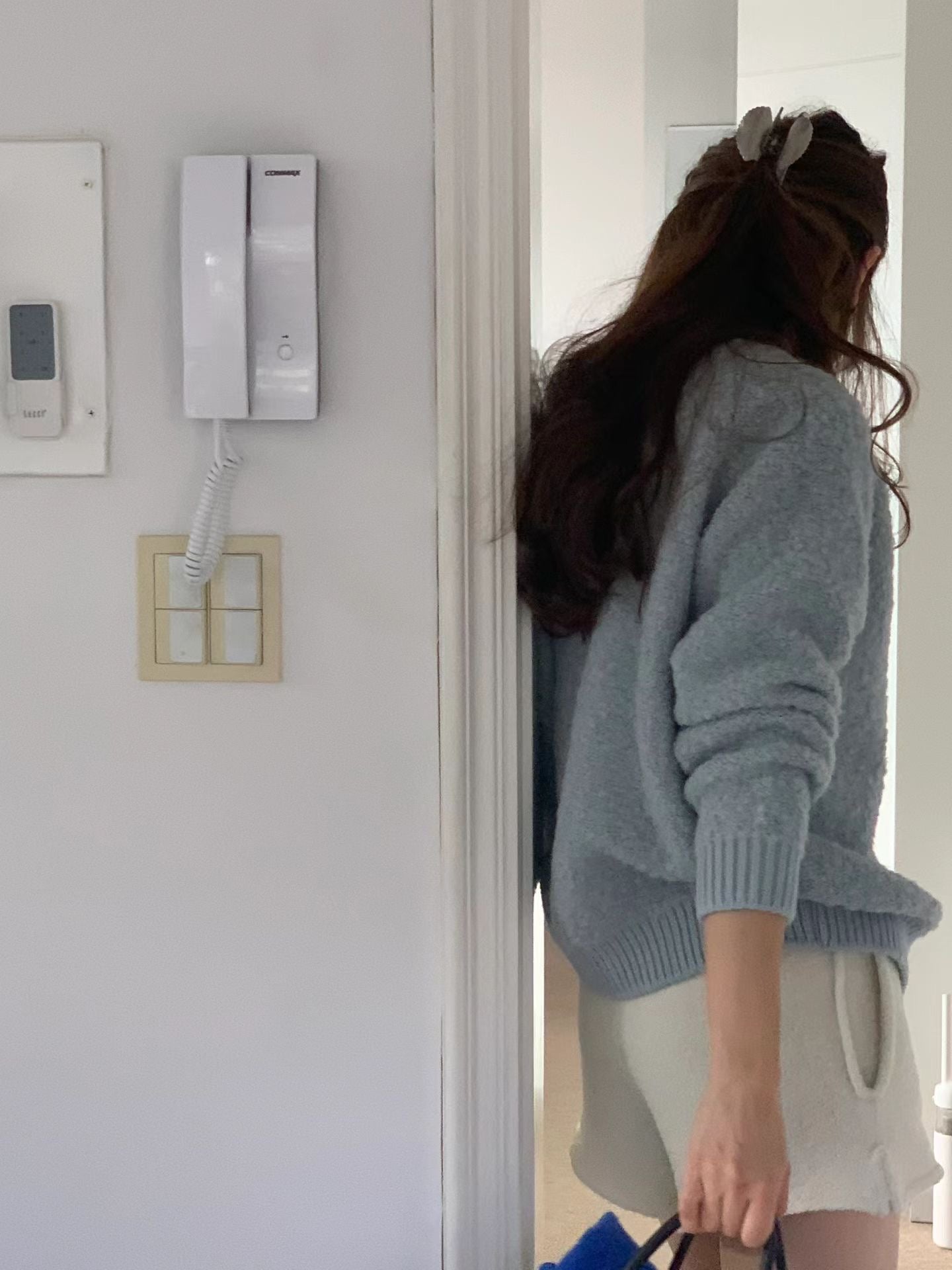 療癒色系🩵寶寶藍圈圈毛毛衣開衫