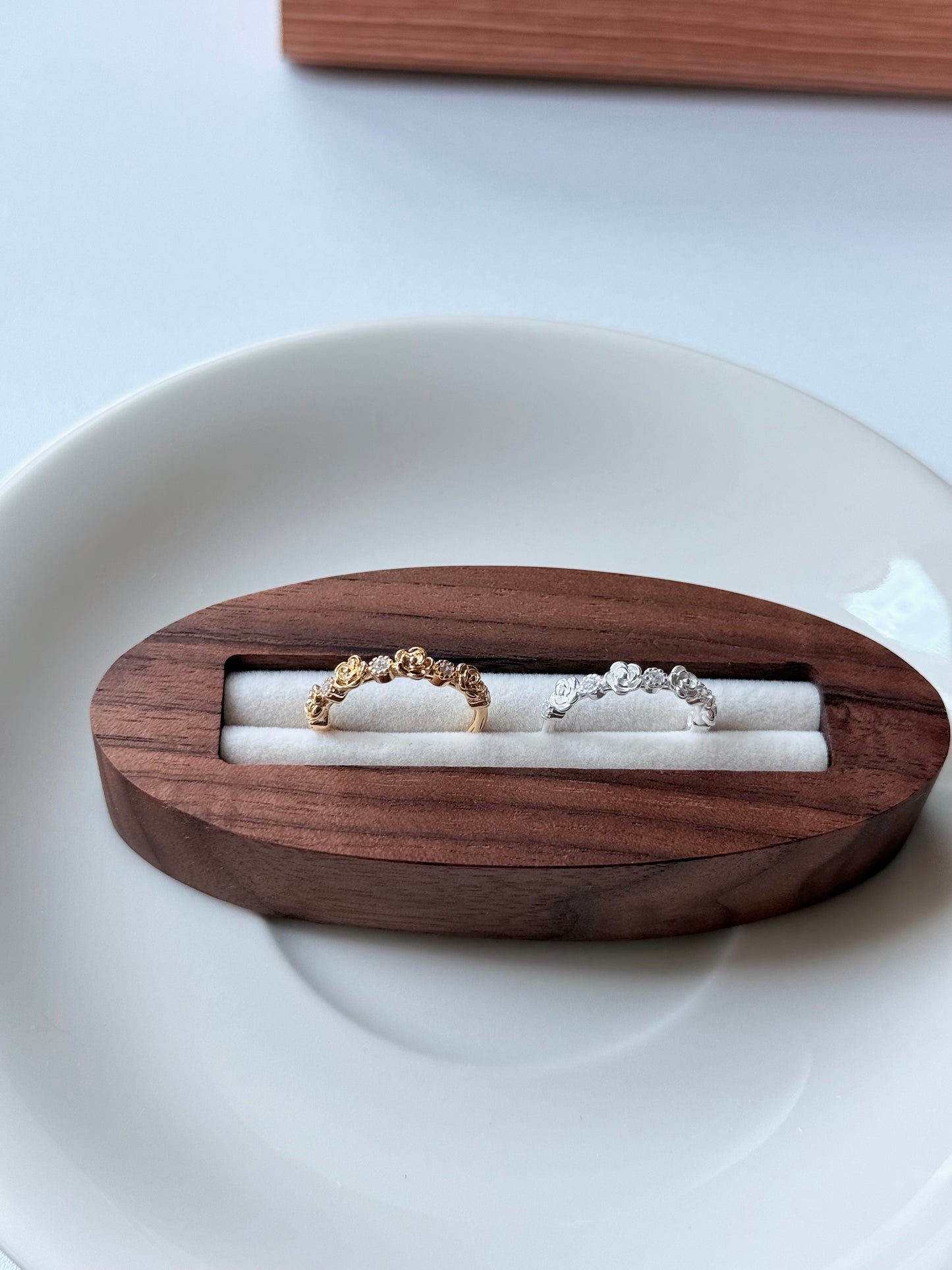 超精緻的玫瑰花圈戒指