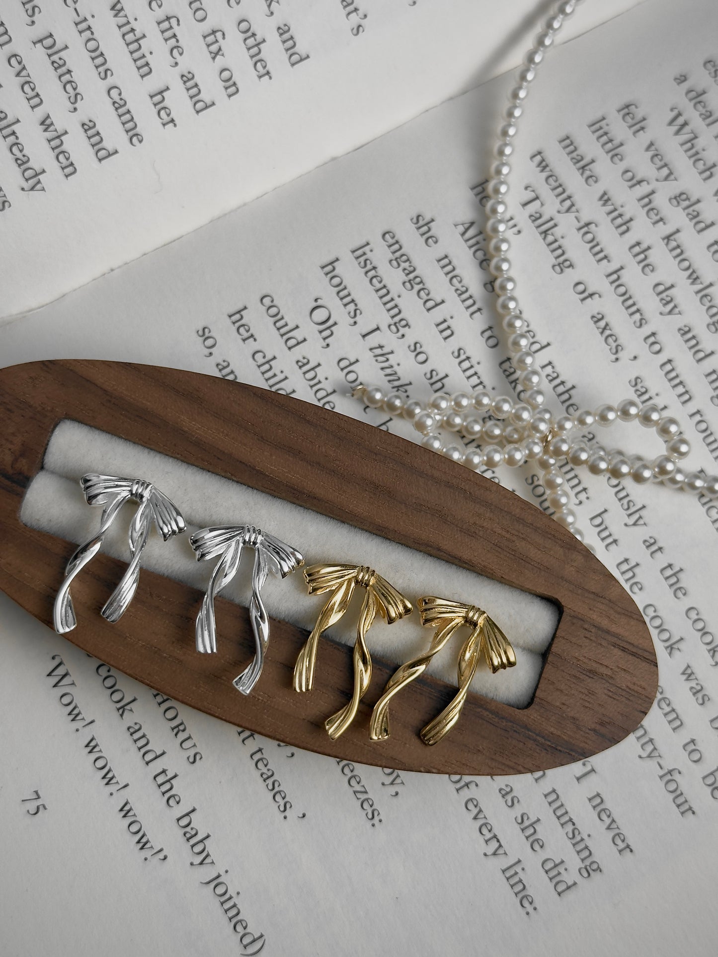 冬日浪漫蝴蝶結緞帶耳環